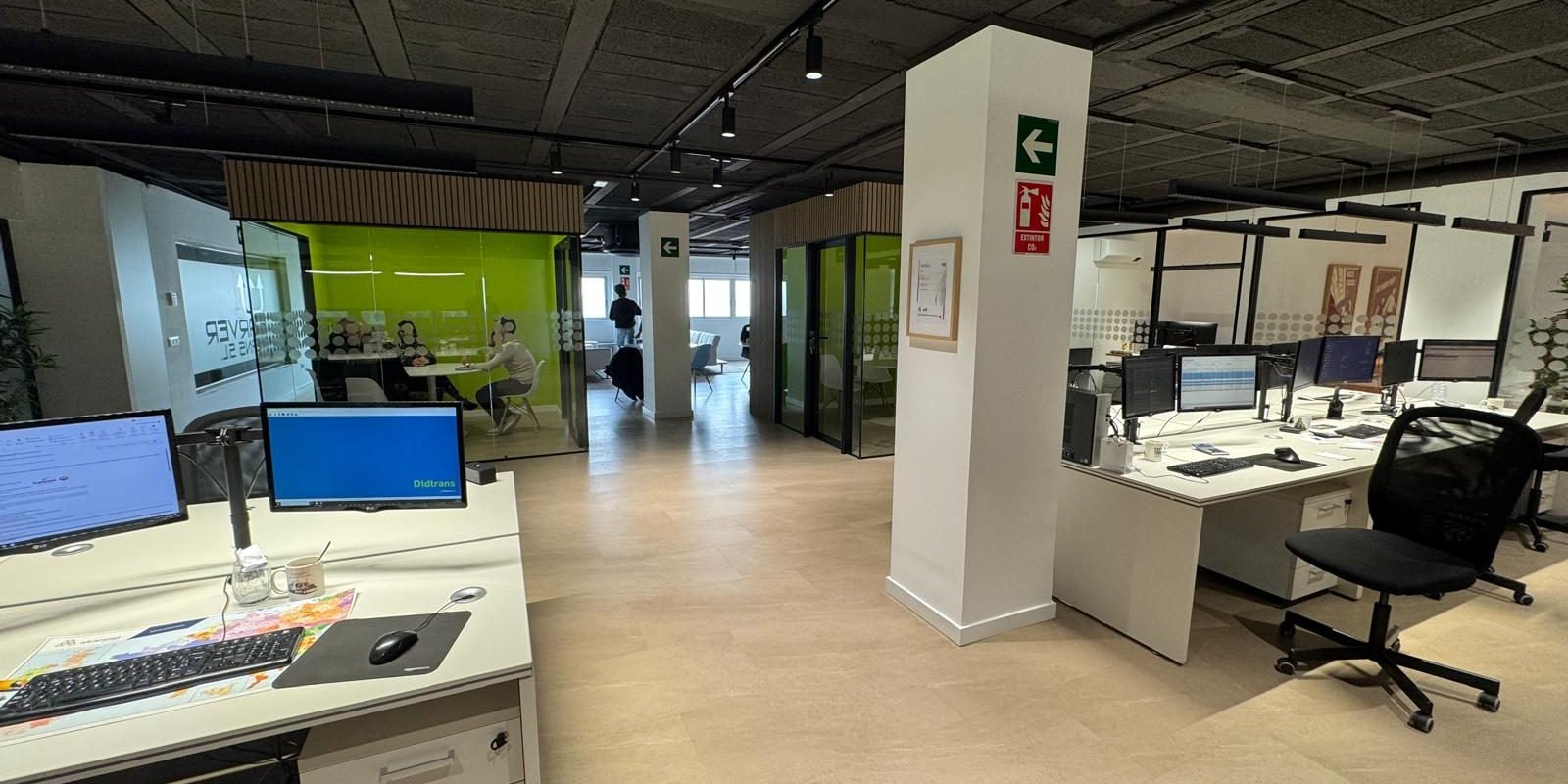 WhatsApp Image 2025-09-29 at 14.07.17 (2)